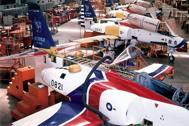 AIDC AT-3