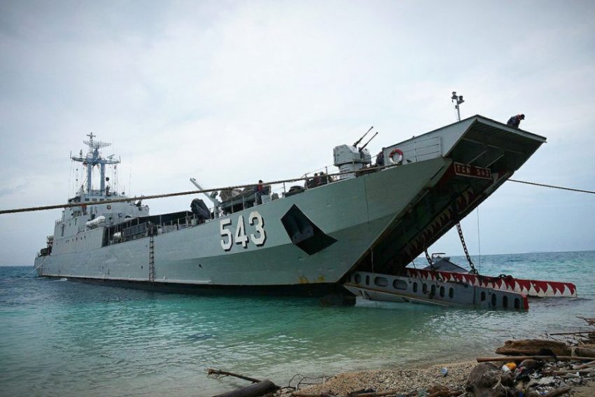 KRI Teluk Cirebon-543_
