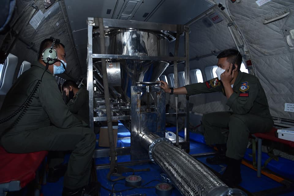 CN295 tabur garam