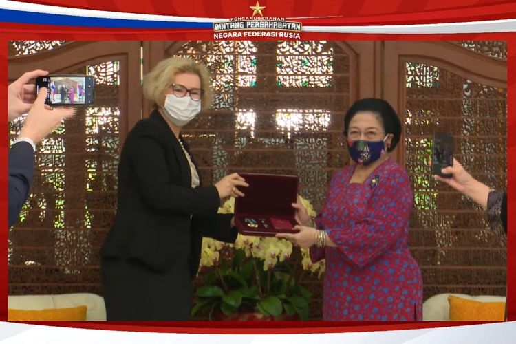 Megawati Bintang Persahabatan dari Rusia
