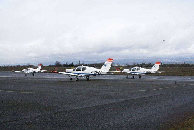 Pesawat Latih di ENAC