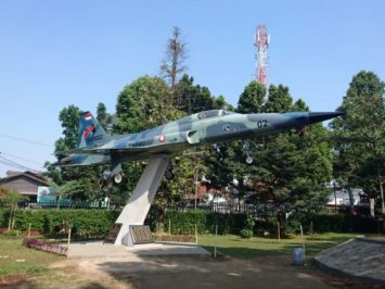 Monumen F-5