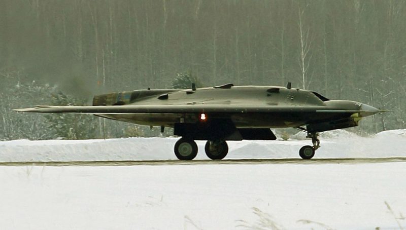 Sukhoi Okhotnik-B-taxi