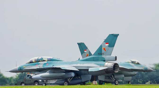 F-16 tni au