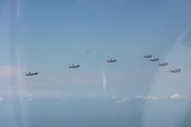 J-20 formation