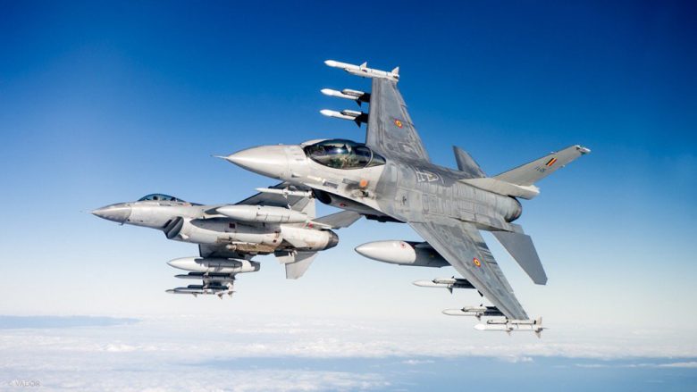 Belgian-F-16-with-AMRAAM