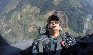 Ketua STPI aerobatik pesawat Votec 322