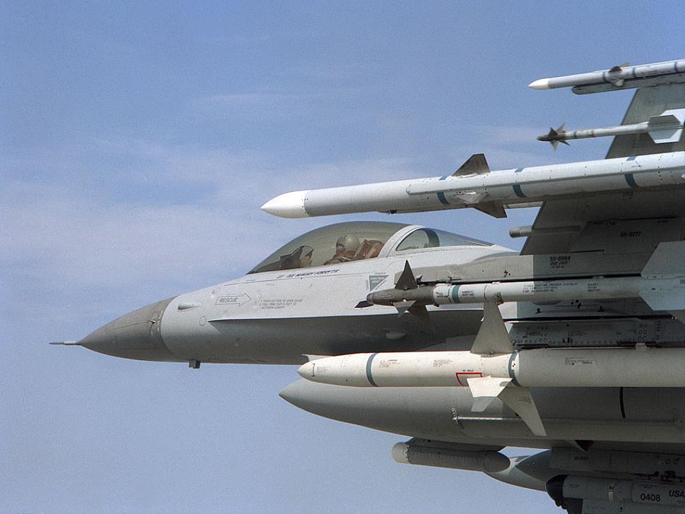 USAF F-16 with missiles