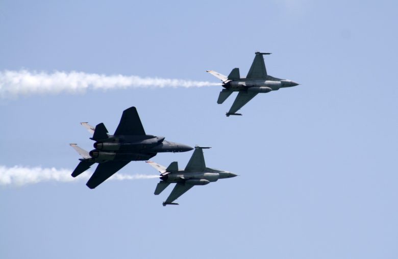 F-15SG dan F-16 RSAF di Singapore Airshow 2018