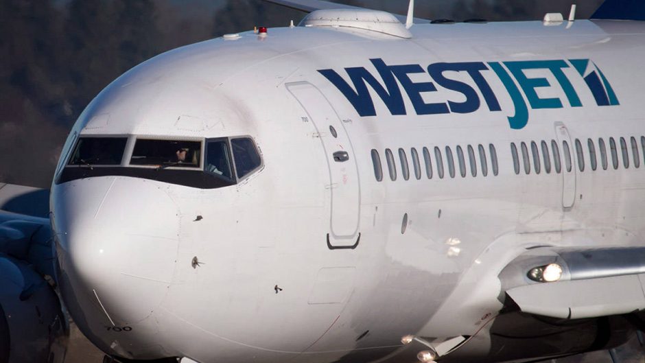 B737-700 WS 2702