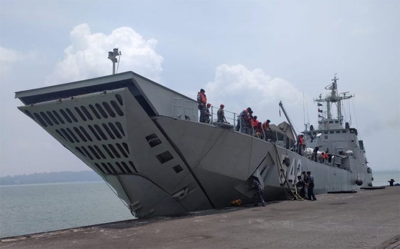 KRI Teluk Sangkurilang-542