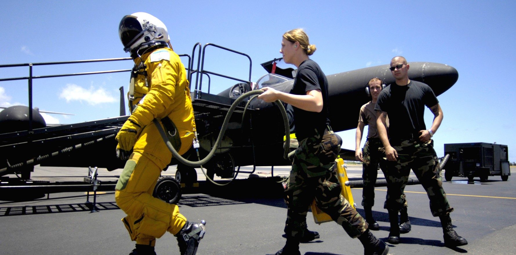 pilot U-2