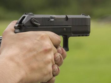 pistol Poloz
