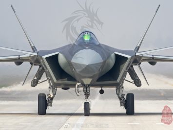 J-20 Mighty Dragon_