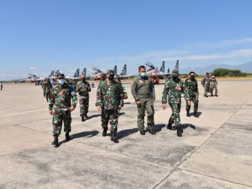 Pesawat Sukhoi tiba di Lanud Iswahjudi