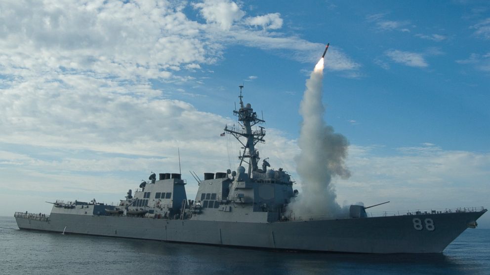 USS preble luncurkan rudal Tomahawk
