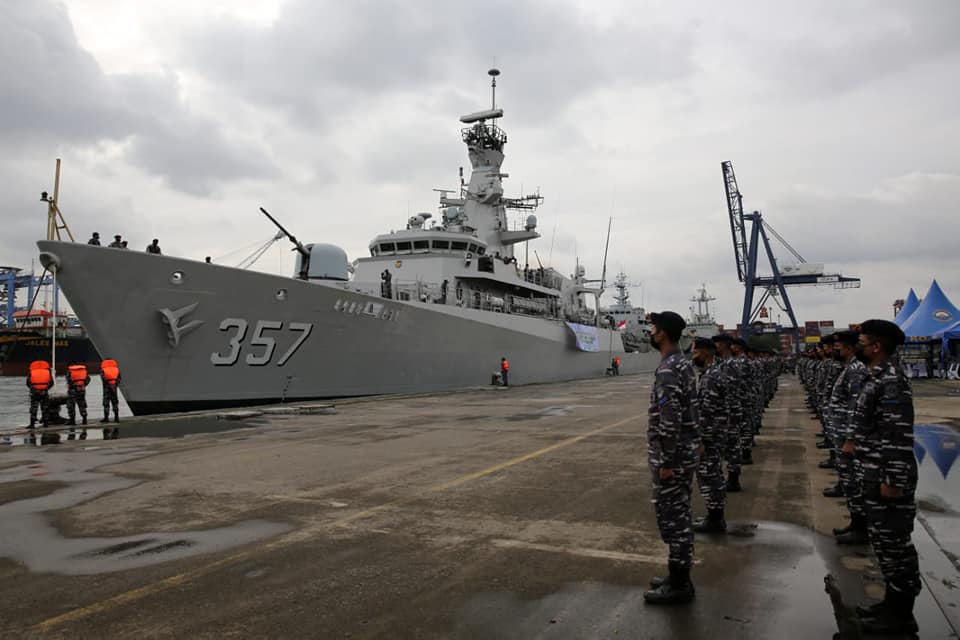 KRI Bung Tomo-357