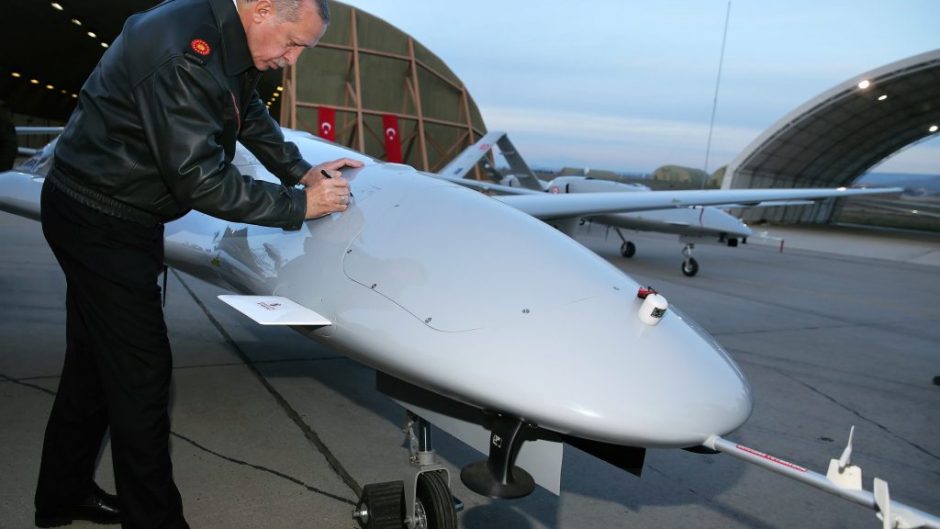 Erdogan tandatangani drone Bayraktar TB2 tahun 2018