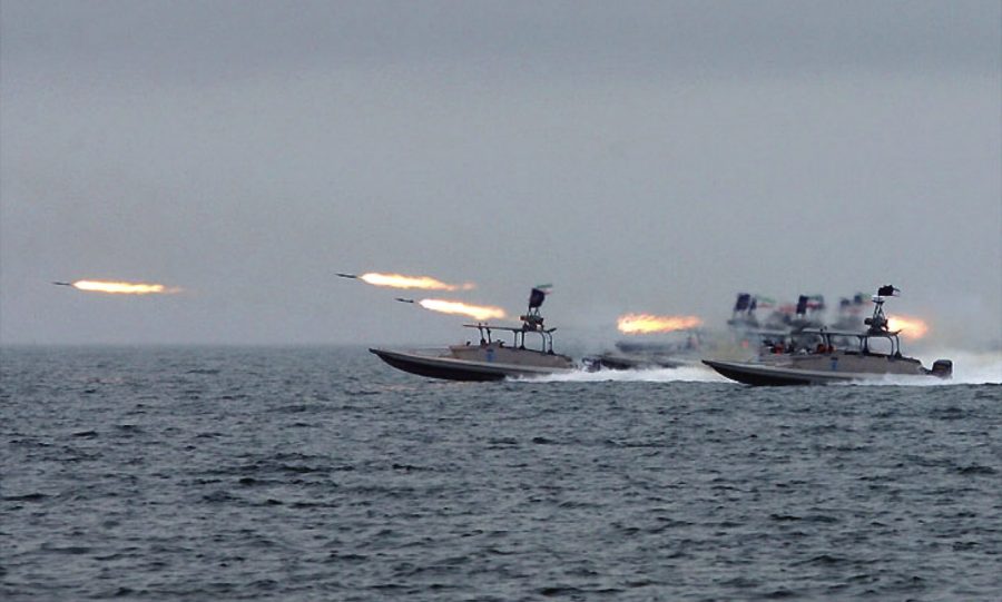 Speedboat Iran dengan rudal