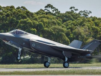 F-35A nomor 33 milik RAAF