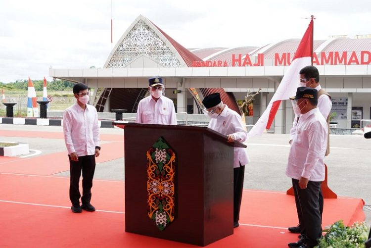 Peresmian Bandara Haji Muhammad Sidik Muara Teweh