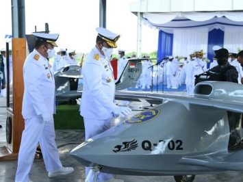 Kasal meninjau Pesawat Udara Tanpa Awak