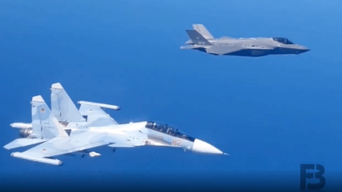 Su-35 dan F-35A