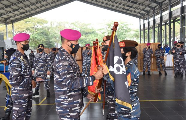 Bendera hitam di AAL