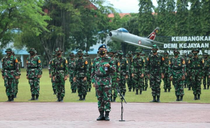 Pemberangkatan Karbol AAU untuk Latihan Para Dasar