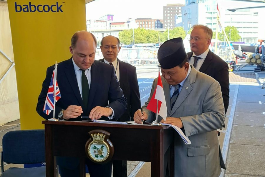 prabowo di DSEI 2021_ Arrowhead 140