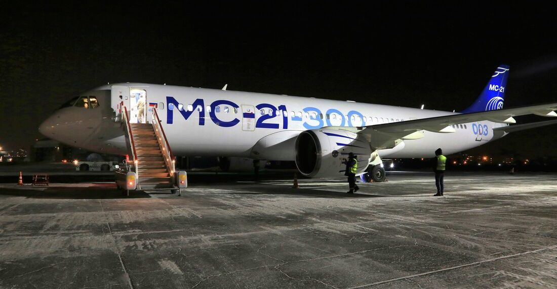 MC-21-300