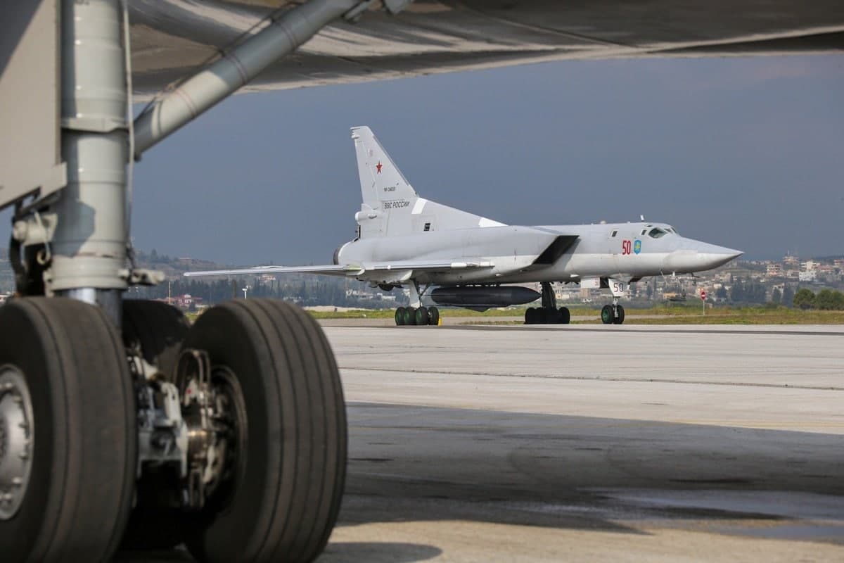 Rudal Kh-32 di Tu-22M3