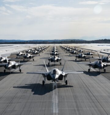 Elephant Walk Wing ke-354