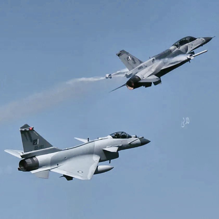 J-16D dan J-10C Pakistan
