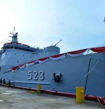 KRI Teluk Palu-523