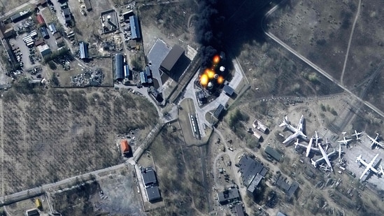 serangan terhadap pangkalan dekat Lviv