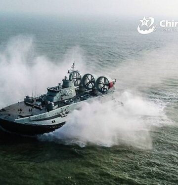 Hovercraft kelas Zubr
