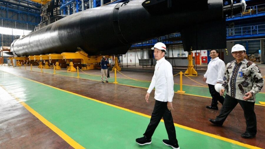 Jokowi resmikan Defend ID di PT PAL