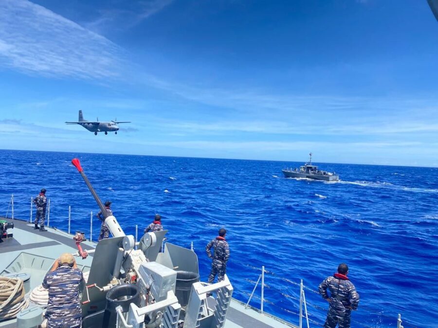 Patroli bersama TNI AL - AL Filipina di perairan utara Laut Sulawesi