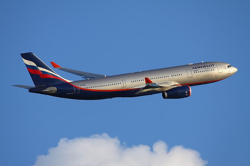 Aeroflot_Airbus_A330_Kustov