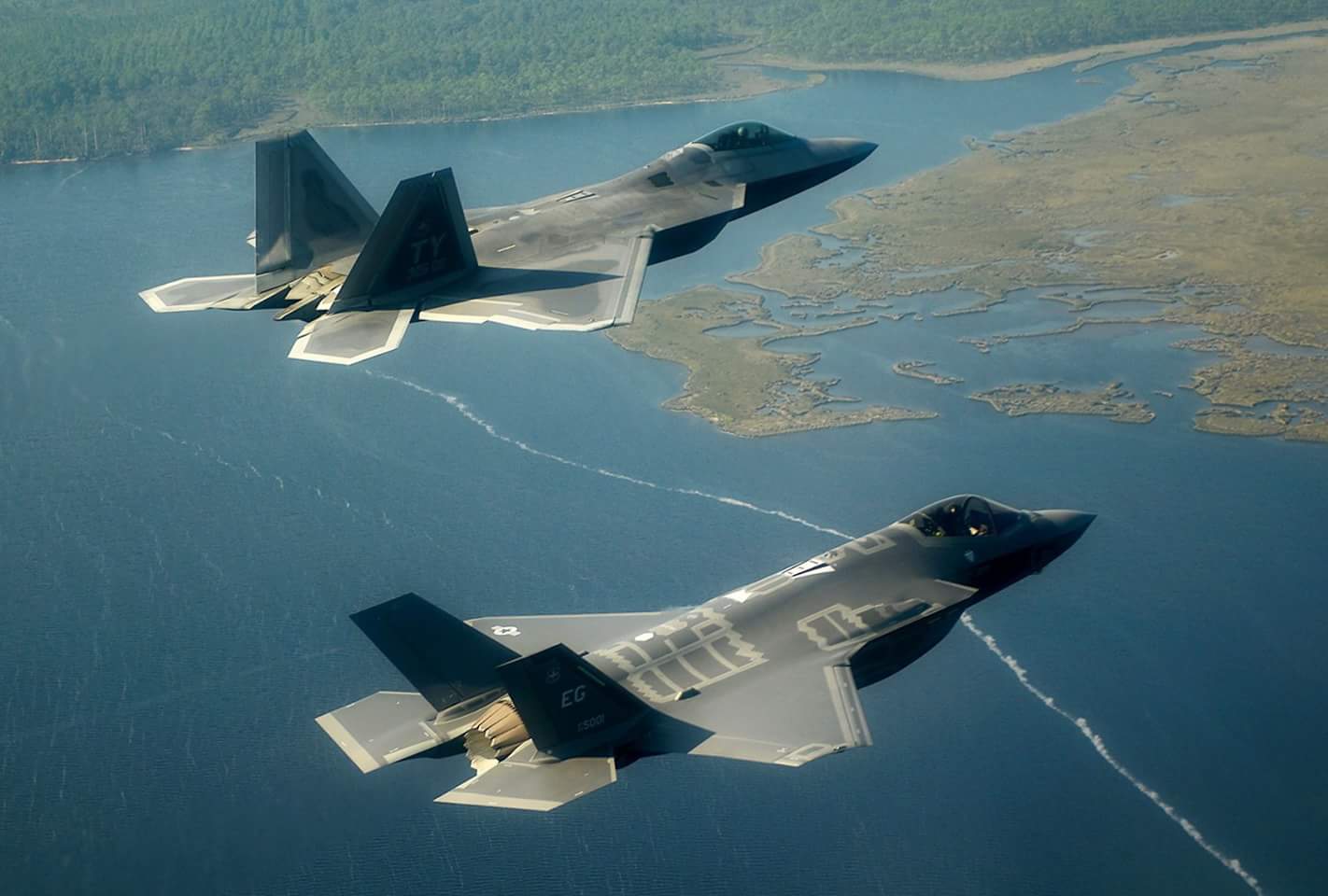 F-35 and F-22