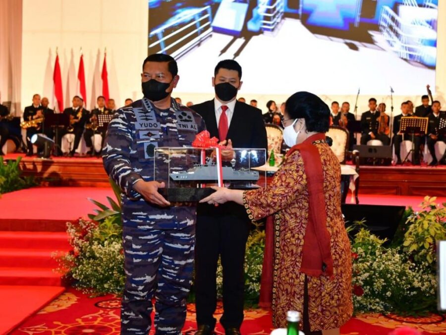 Megawati Resmikan Nama KRI Bung Karno-369