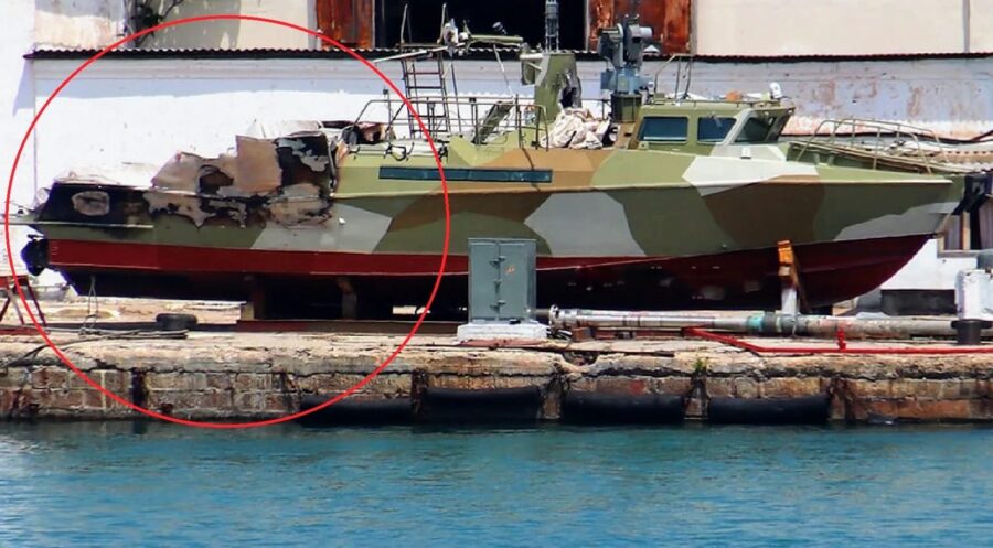 Kapal Patroli Raptor Rusia rusak terkena tembakan Bayraktar TB2