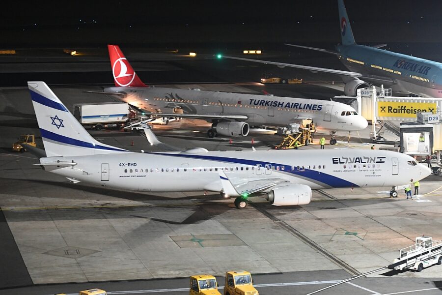 Maskapai El Al Israel dan Turkish Airlines