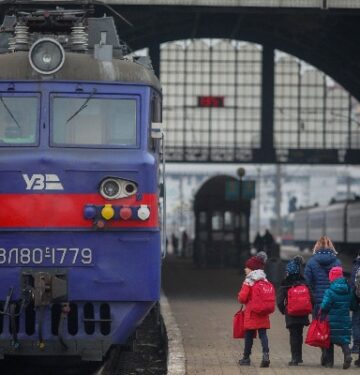 Pengungsi Ukraina kembali ke rumah