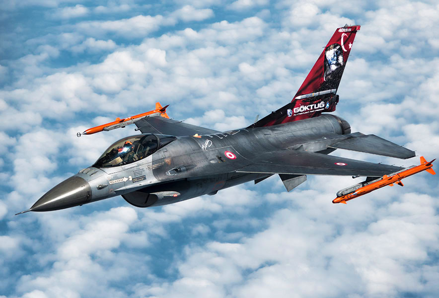 Proyek GÖKTUĞ - F-16 Turki membawa rudal Gökdoğan