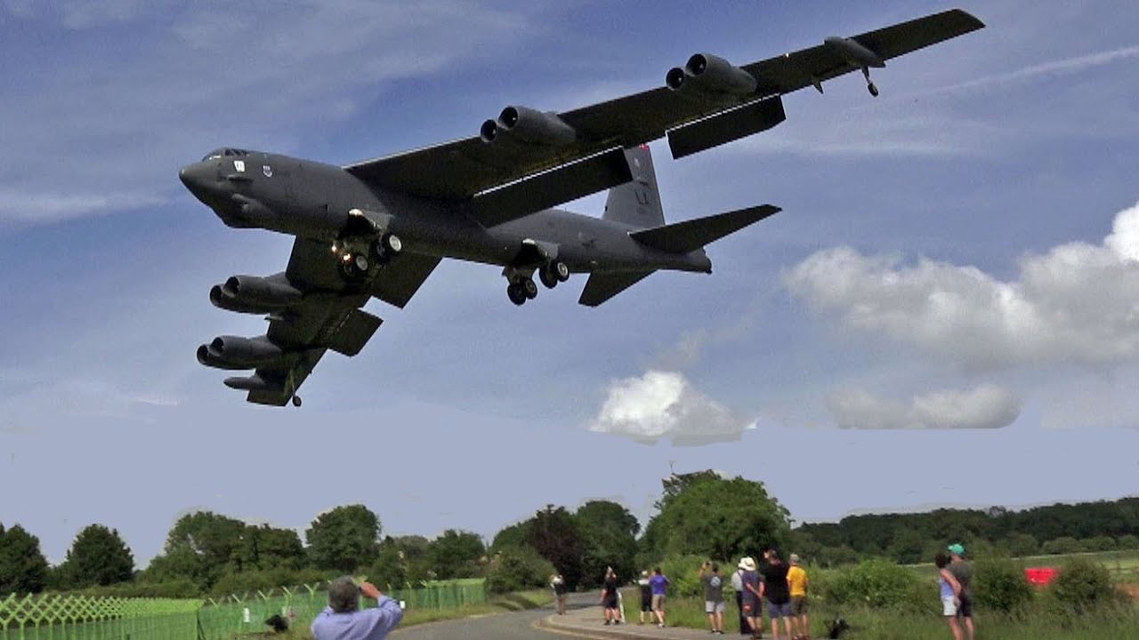 B-52 Stratofortress lands at RAF Fairford