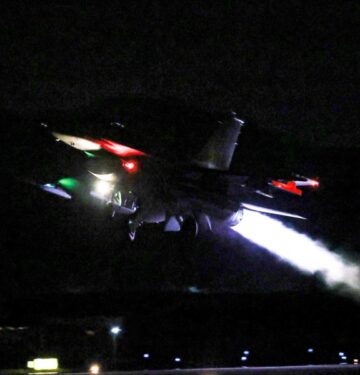 F-16V Taiwan demonstrasi kemampuan pada malam hari