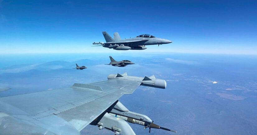 FASF Rafale dan RAAF Growler bertemu di udara di atas Laut Koral _ RAAF_ Airspace Review