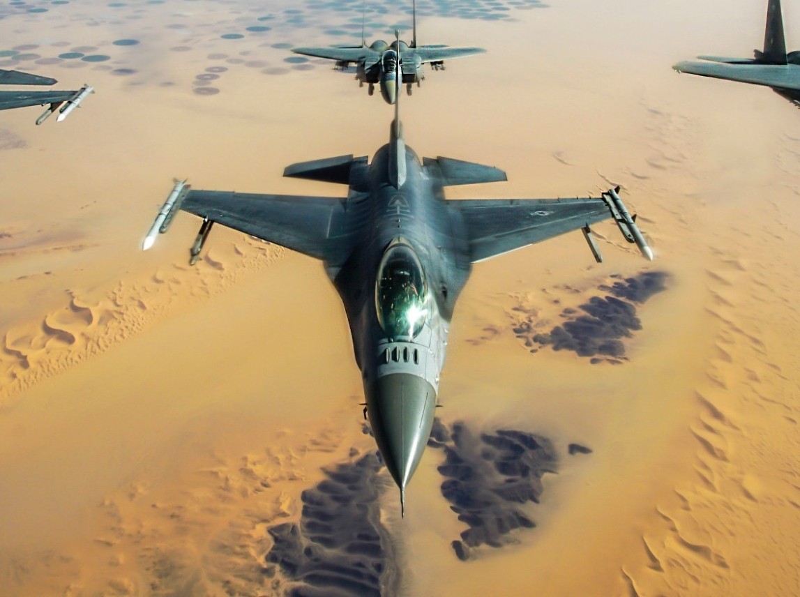 Jet tempur F-16 dan F-15 USAF